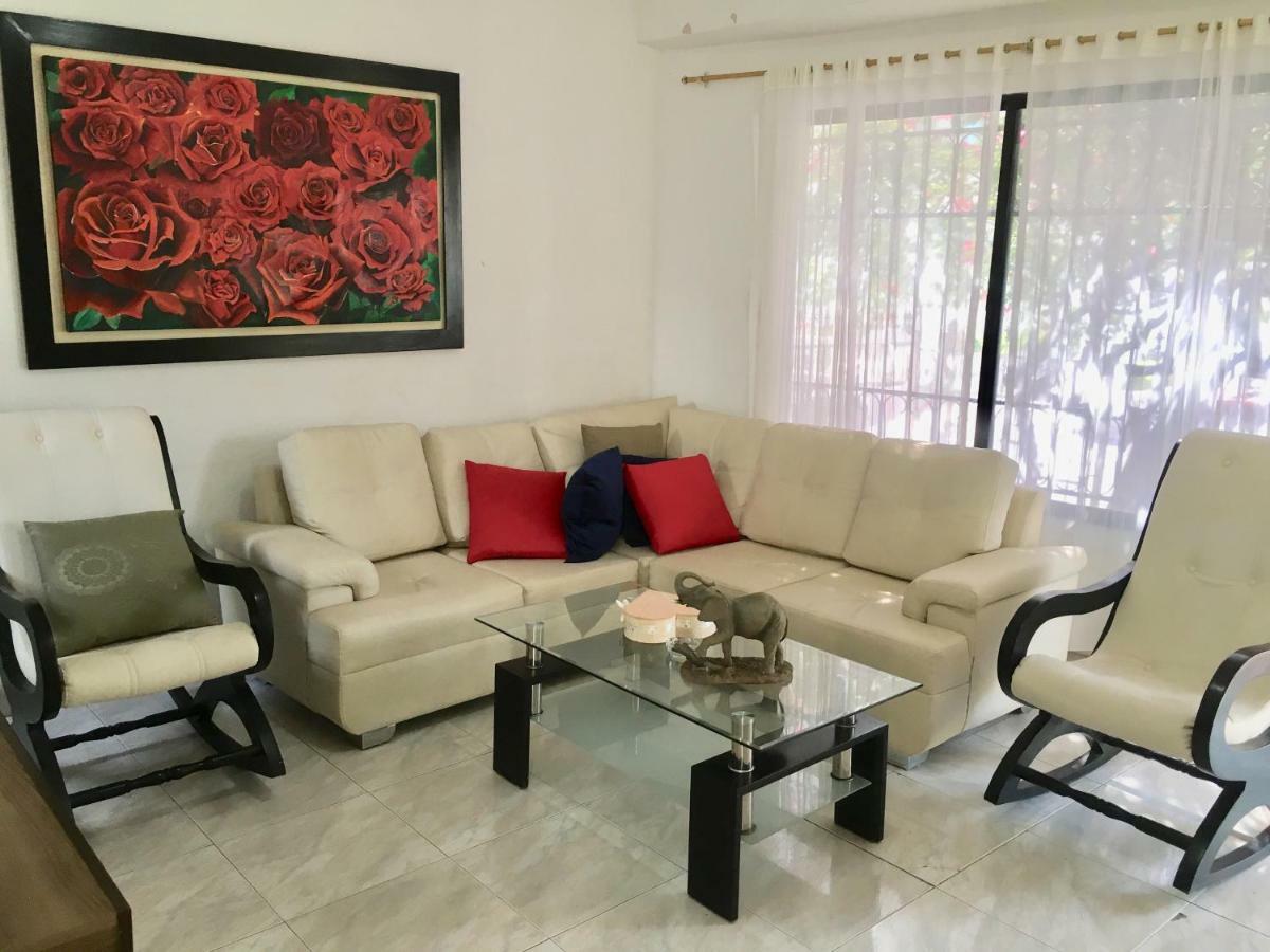 Alojamiento Arte Y Salud Bed and Breakfast Cartagena Eksteriør billede