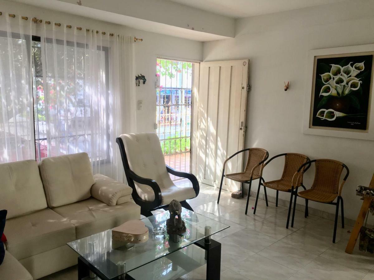 Alojamiento Arte Y Salud Bed and Breakfast Cartagena Eksteriør billede